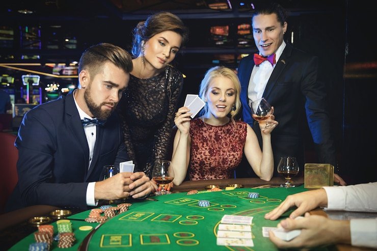 ph19 casino-style game lobby showing slots and live dealer sections